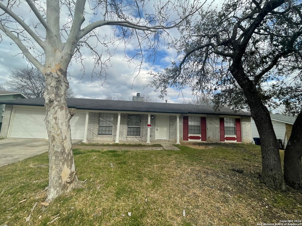 Photo of 2018 HARPERS FERRY ST, San Antonio, TX 78245 (MLS # 1877494)