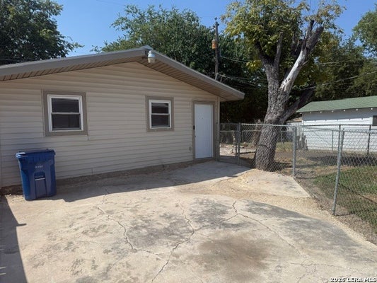 1506 THORAIN BLVD # BACK, SAN ANTONIO, TX 78201 - Image f940c297cecb77c647c123e7a646b4e5/600041676