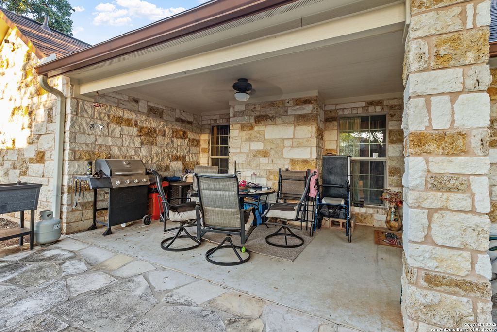Photo of 1212 Doe Run Hollow, Fredericksburg, TX 78624 (MLS # 1915859)