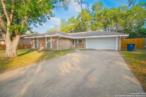 Property photo of 1404 Las Palmas, Beeville, TX 78102