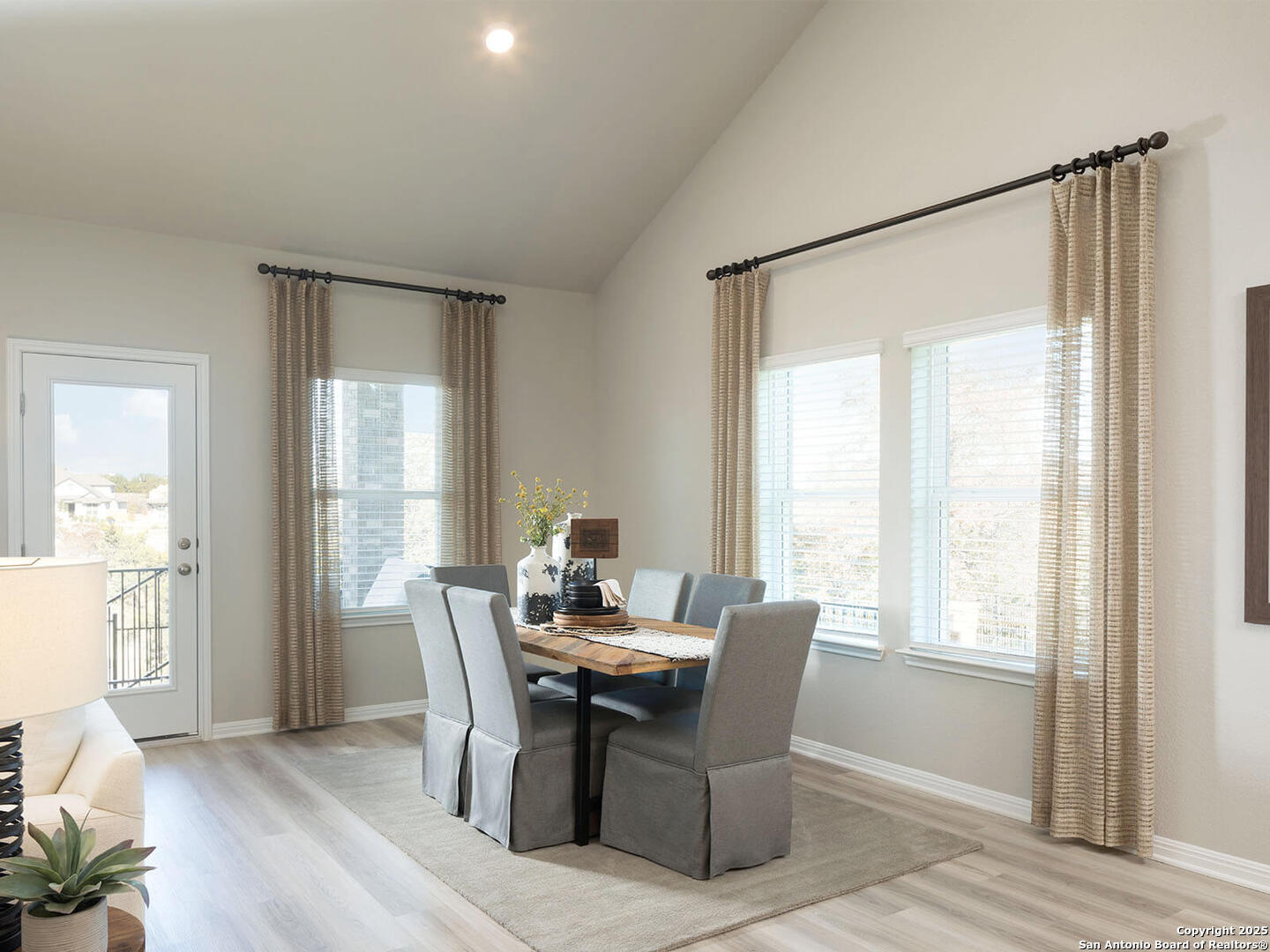 119 Shelton Pass