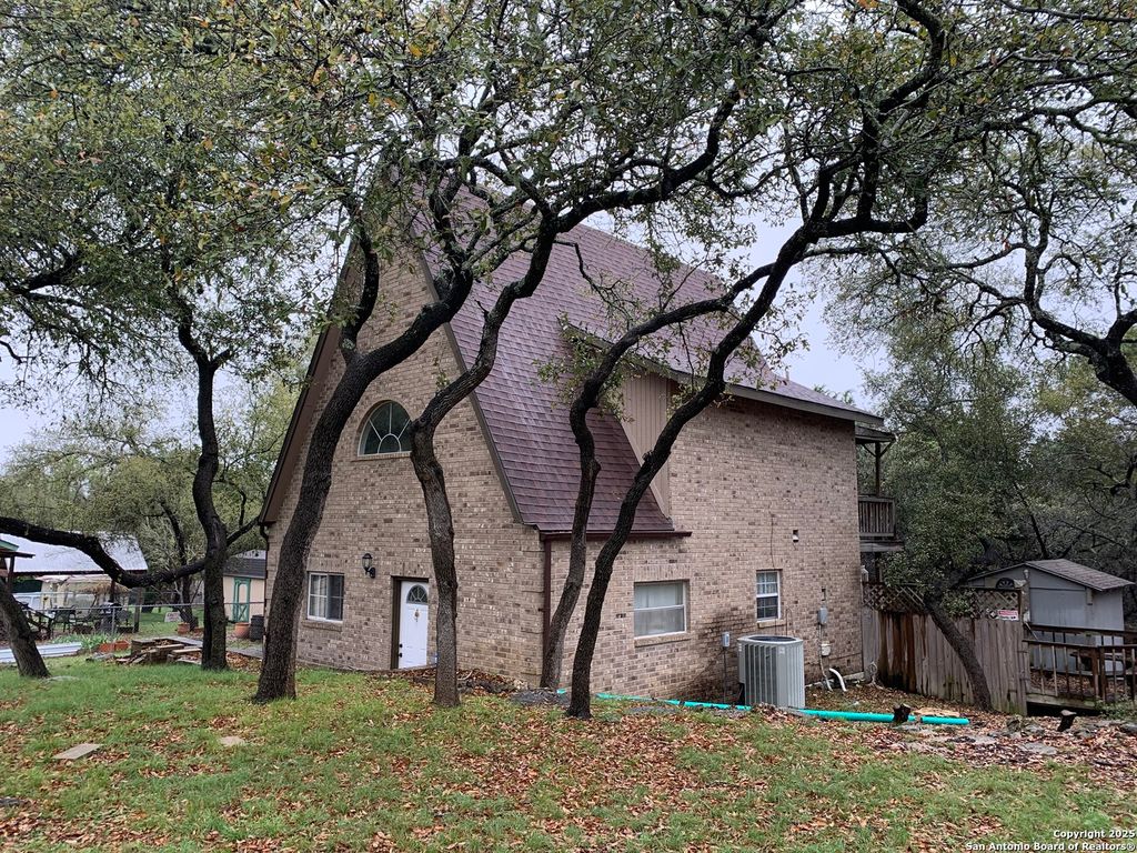 Photo of 1076 Eastview, Canyon Lake, TX 78133 (MLS # 1869607)
