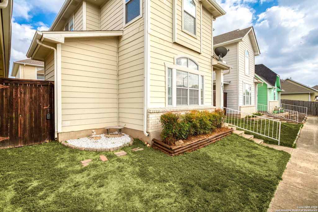 Photo of 2622 Crown Hollow, San Antonio, TX 78251 (MLS # 1924304)