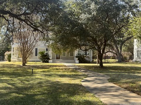 A home in Uvalde