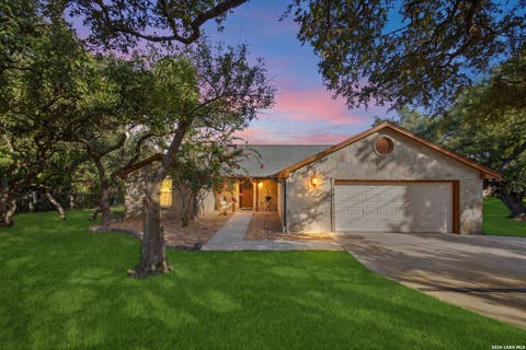 Photo of 740 DEER CROSS LN, San Antonio, TX 78260 (MLS # 2002466)