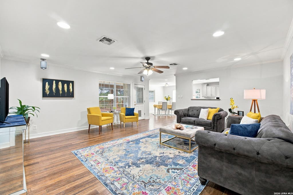 Photo of 740 DEER CROSS LN, San Antonio, TX 78260 (MLS # 2002466)