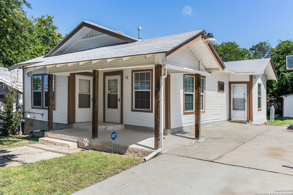 Photo of 837 Westfall, San Antonio, TX 78210 (MLS # 1894299)