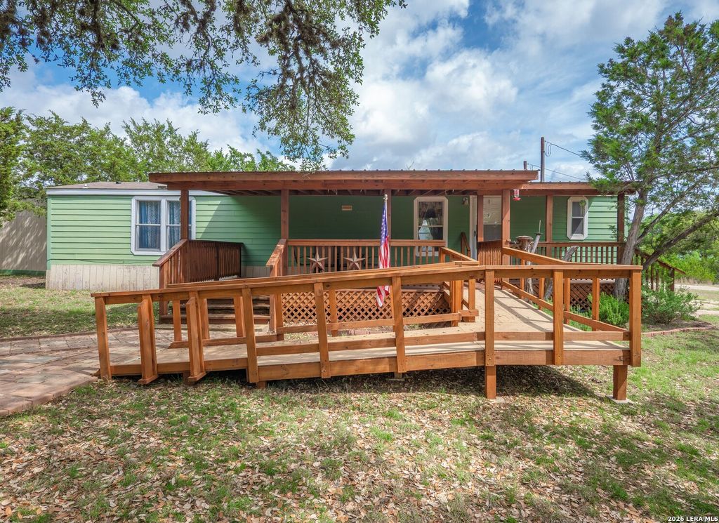 Photo of 528 Private Rd 1516, Bandera, TX 78003 (MLS # 1959002)