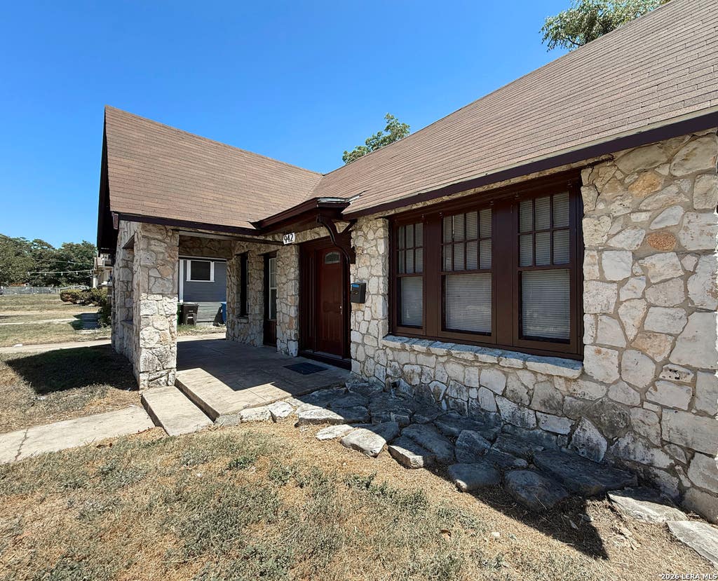 Photo of 942 BAILEY AVE, San Antonio, TX 78210 (MLS # 2011149)