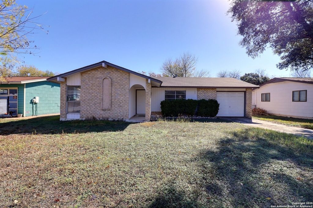 Photo of 304 Deborah Dr, Converse, TX 78109 (MLS # 1930269)