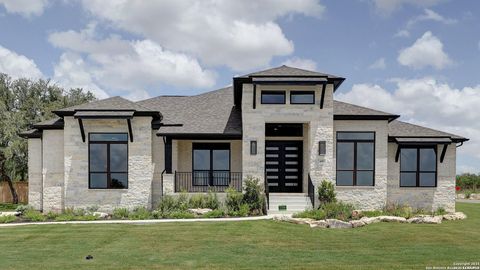 451 FALCON CV Castroville TX 78009