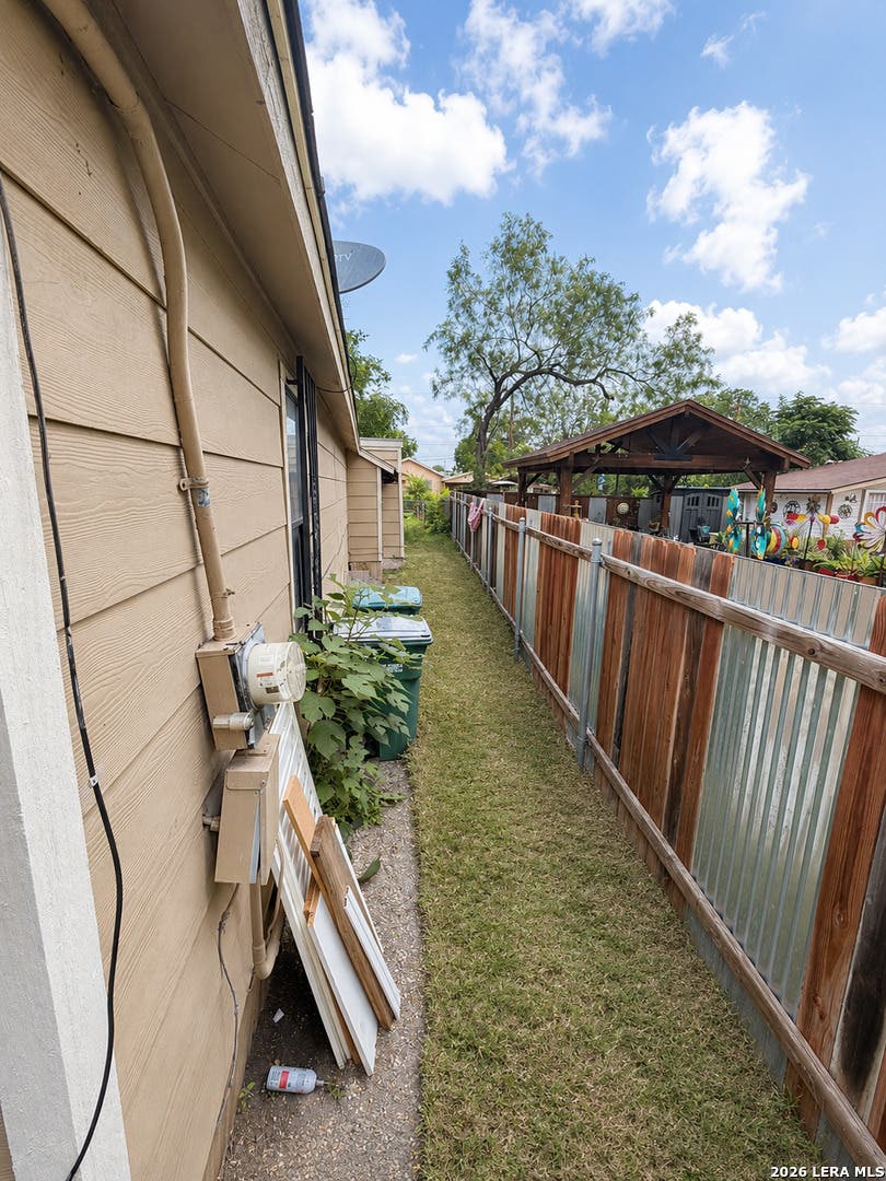Photo of 2613 Colima St, San Antonio, TX 78207 (MLS # 1972348)