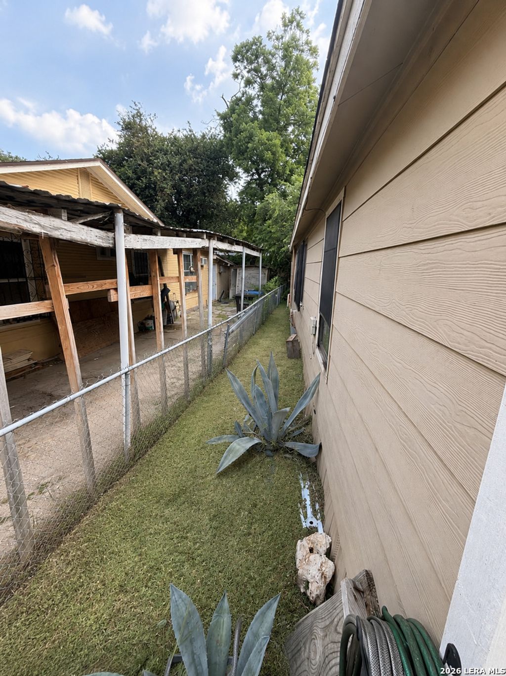 Photo of 2613 Colima St, San Antonio, TX 78207 (MLS # 1972348)