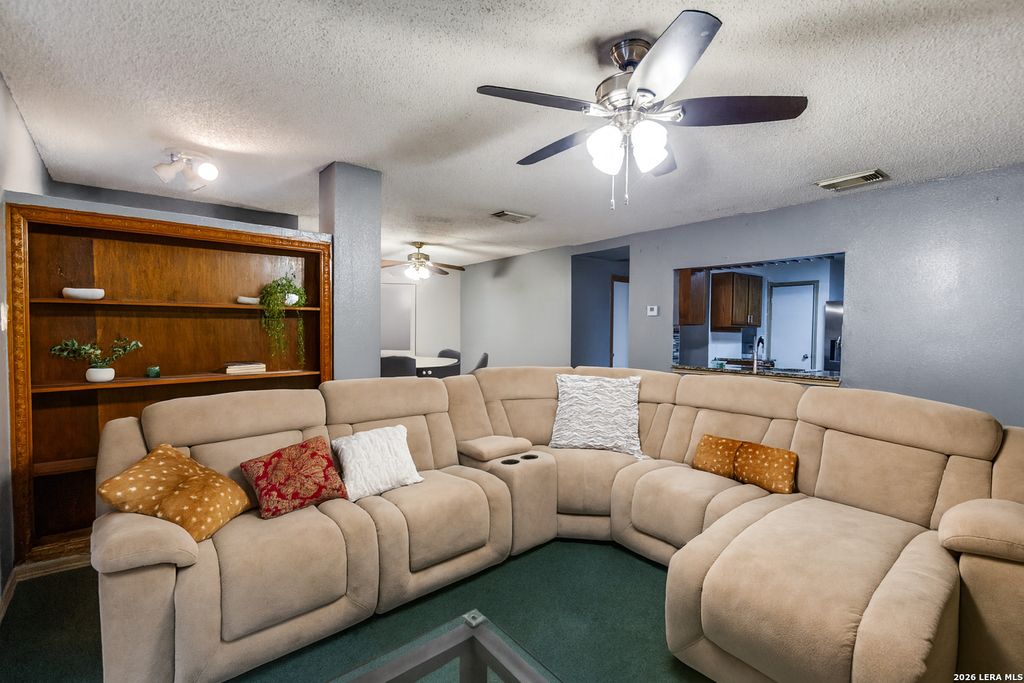 Photo of 11335 Tabletop Ln, San Antonio, TX 78245 (MLS # 1993538)