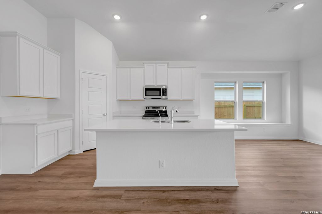 Photo of 1164 Limestone Ridge, Seguin, TX 78155 (MLS # 1910136)