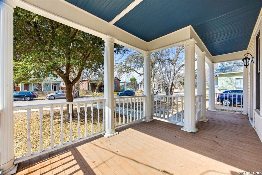 Photo of 414 Mission, San Antonio, TX 78210 (MLS # 1943369)