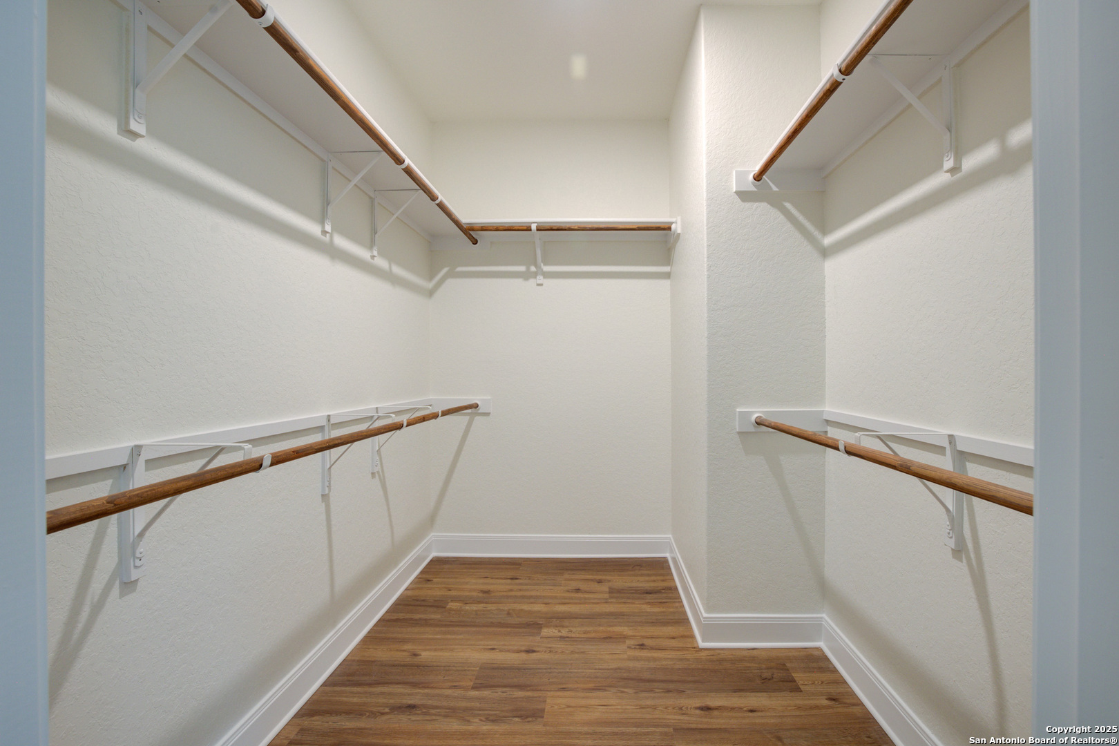 Wimberley, Texas 78676, United States, 3 Bedrooms Bedrooms, ,2 BathroomsBathrooms,Residential,Active,246622