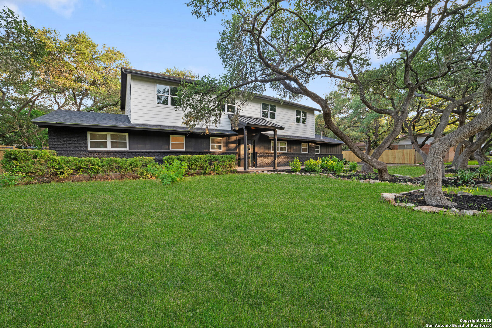 408 Meadowbrook