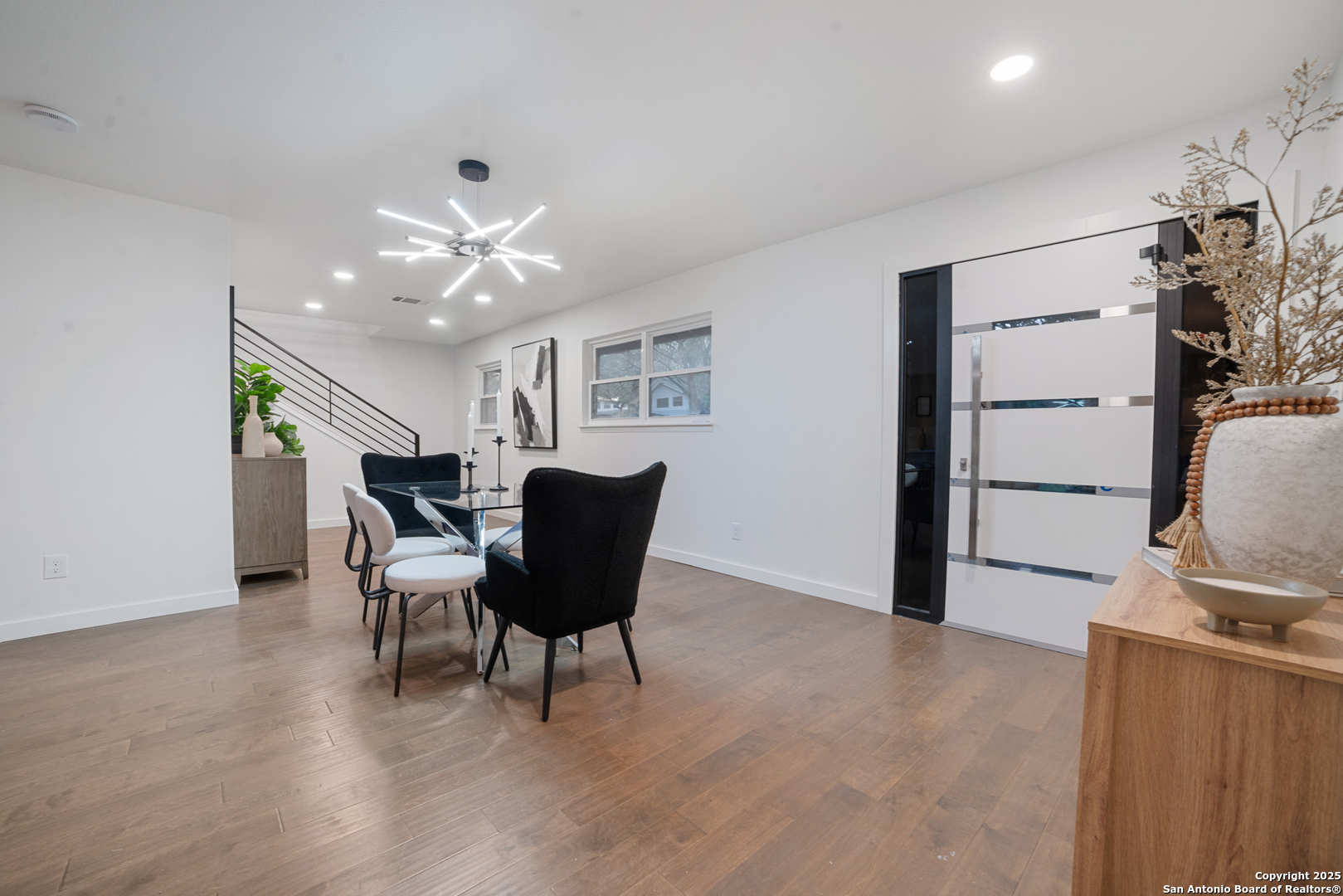 408 Meadowbrook
