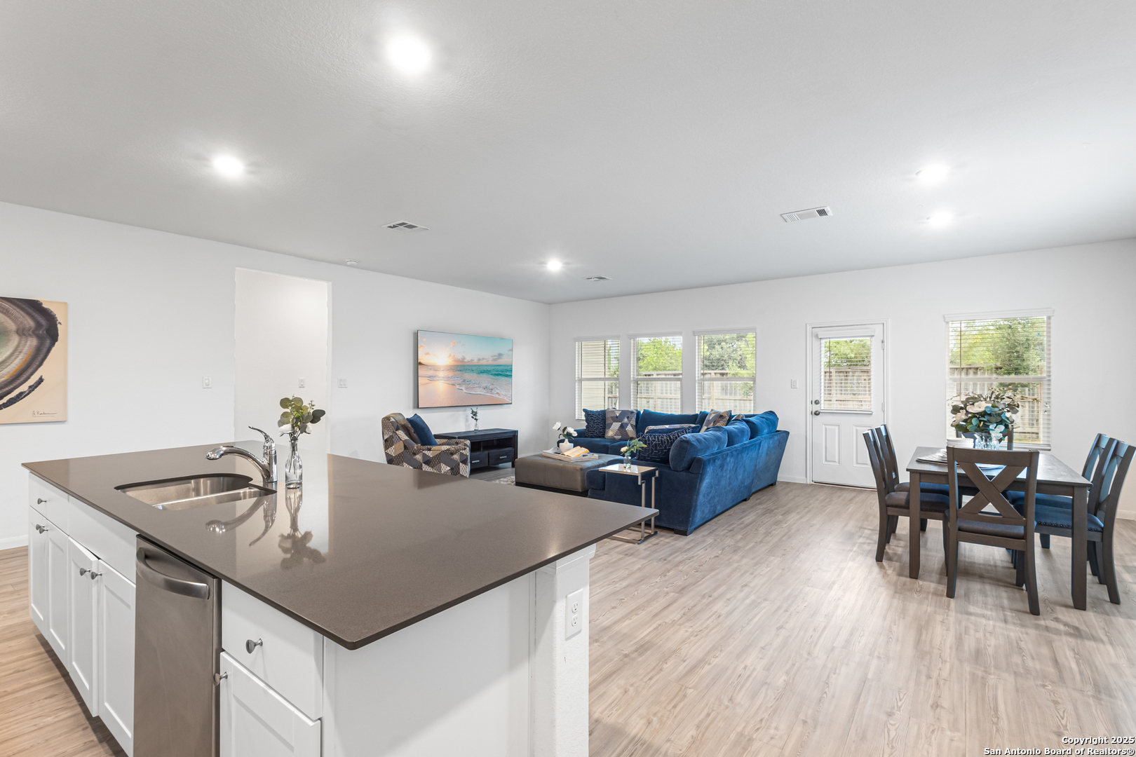 14527 Austin Heights