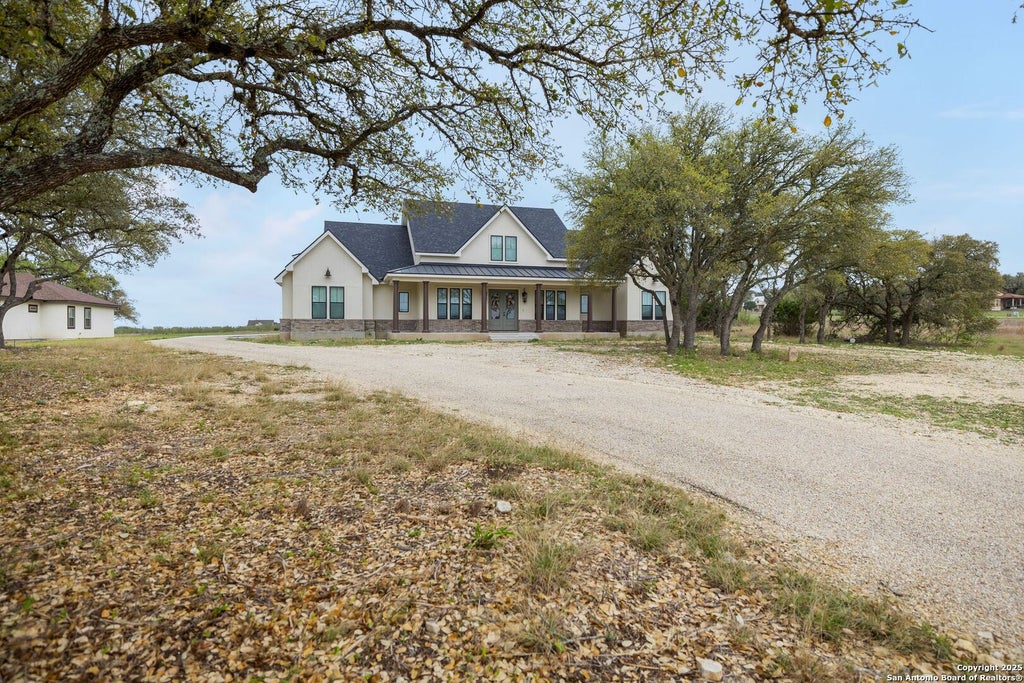 Photo of 1062 Lariat, Bandera, TX 78003 (MLS # 1949007)