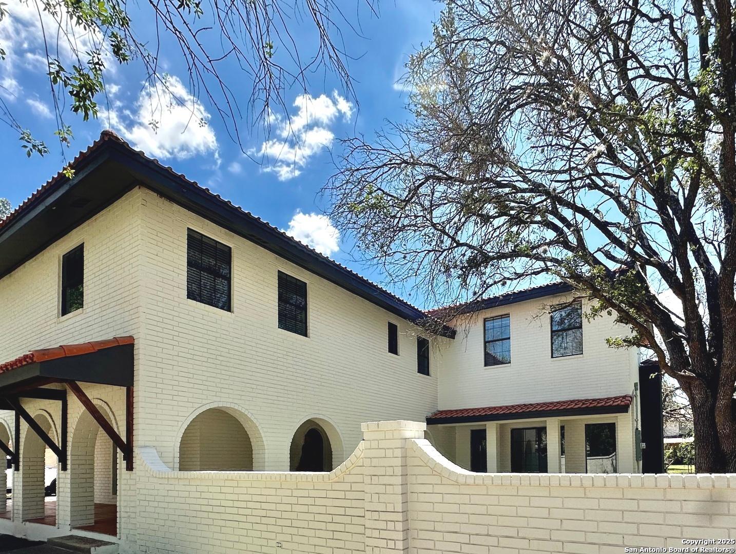 520 Sagecrest Dr.