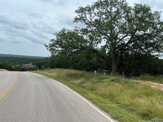 19 MONTEREY TRL, BOERNE, TX 78006 - Image fabdeeff299adda3668826311bc2cdeb/3558058929