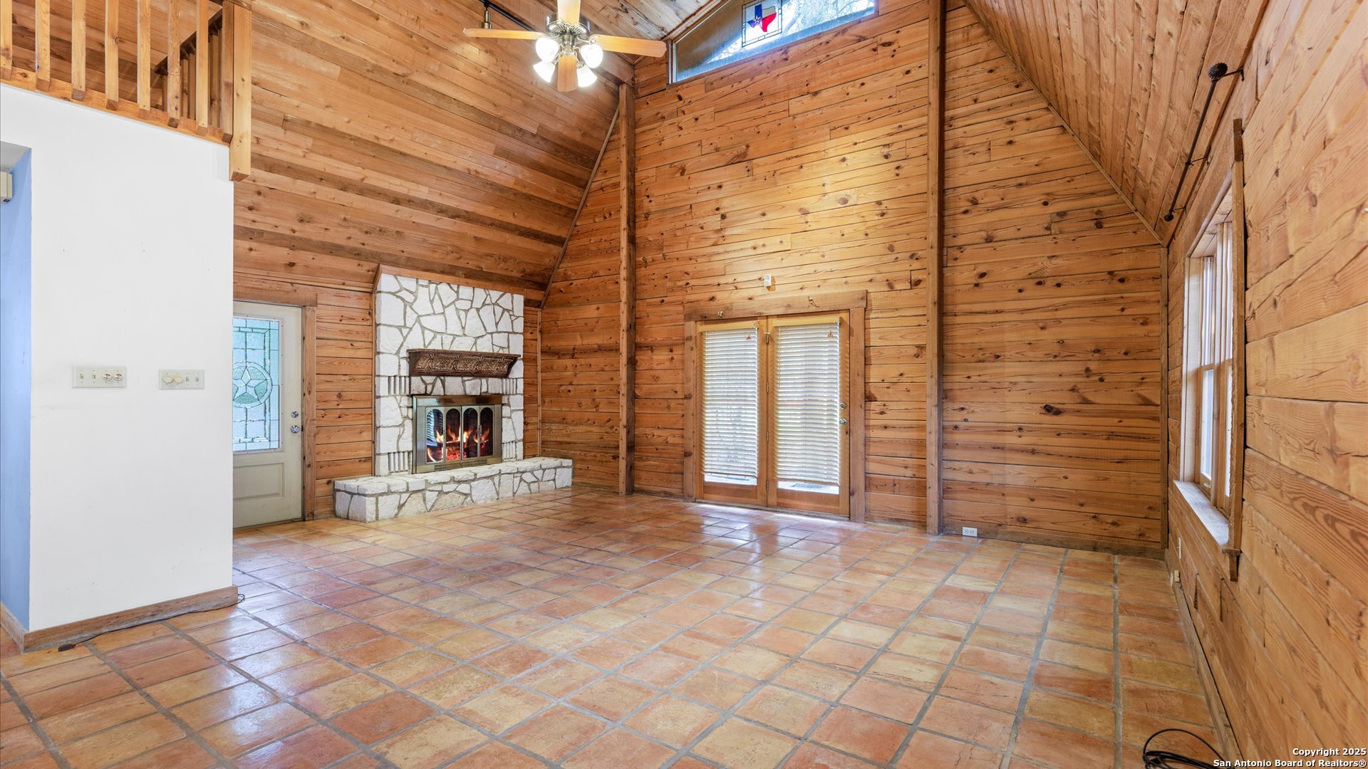 190 Oak View