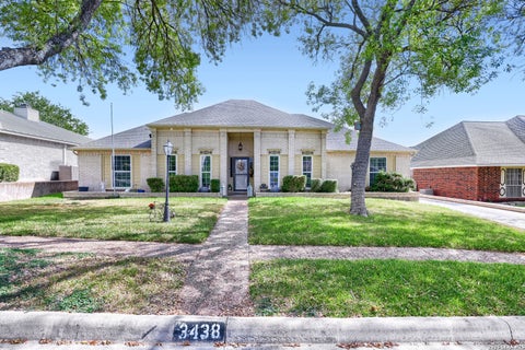 Photo of 3438 FOXBRIAR LN, Schertz, TX 78108 (MLS # 2020783)