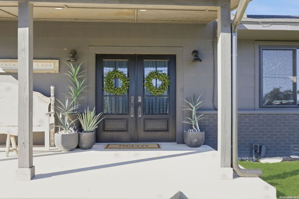 Photo of 28 Byron, Boerne, TX 78006 (MLS # 1949223)