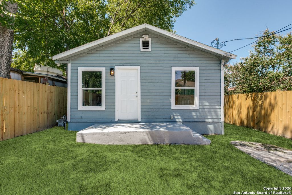 Photo of 2017 Lyons Street, San Antonio, TX 78207 (MLS # 1933761)