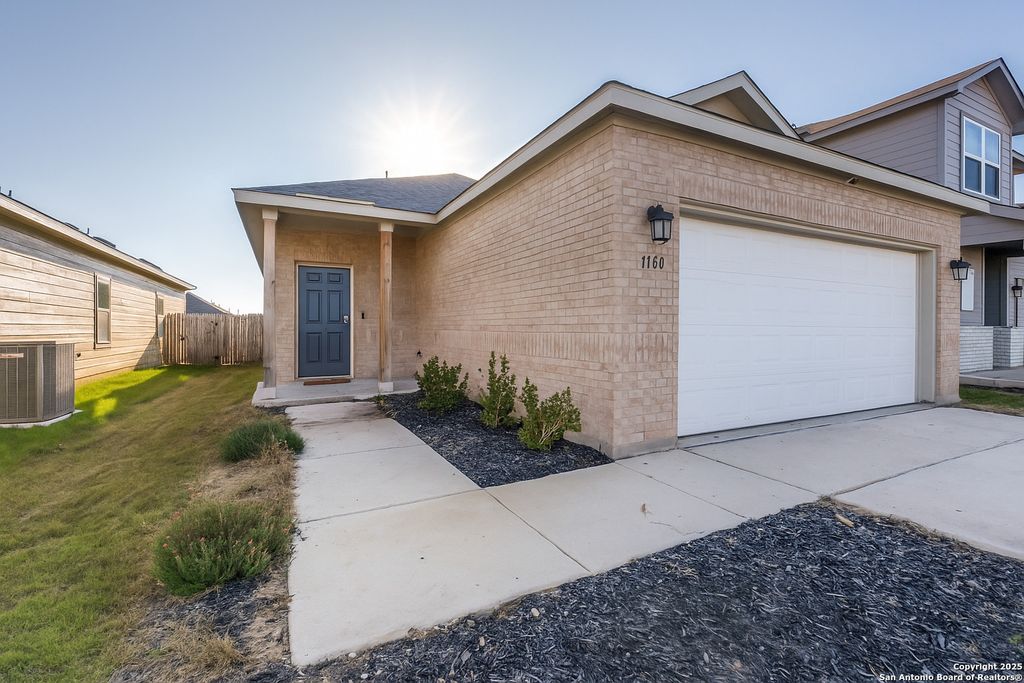 Photo of 1160 Whitney Way, New Braunfels, TX 78130 (MLS # 1919409)