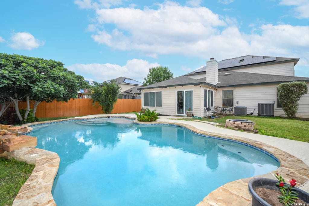 Photo of 1428 JERICHO RDG, New Braunfels, TX 78130 (MLS # 1990214)