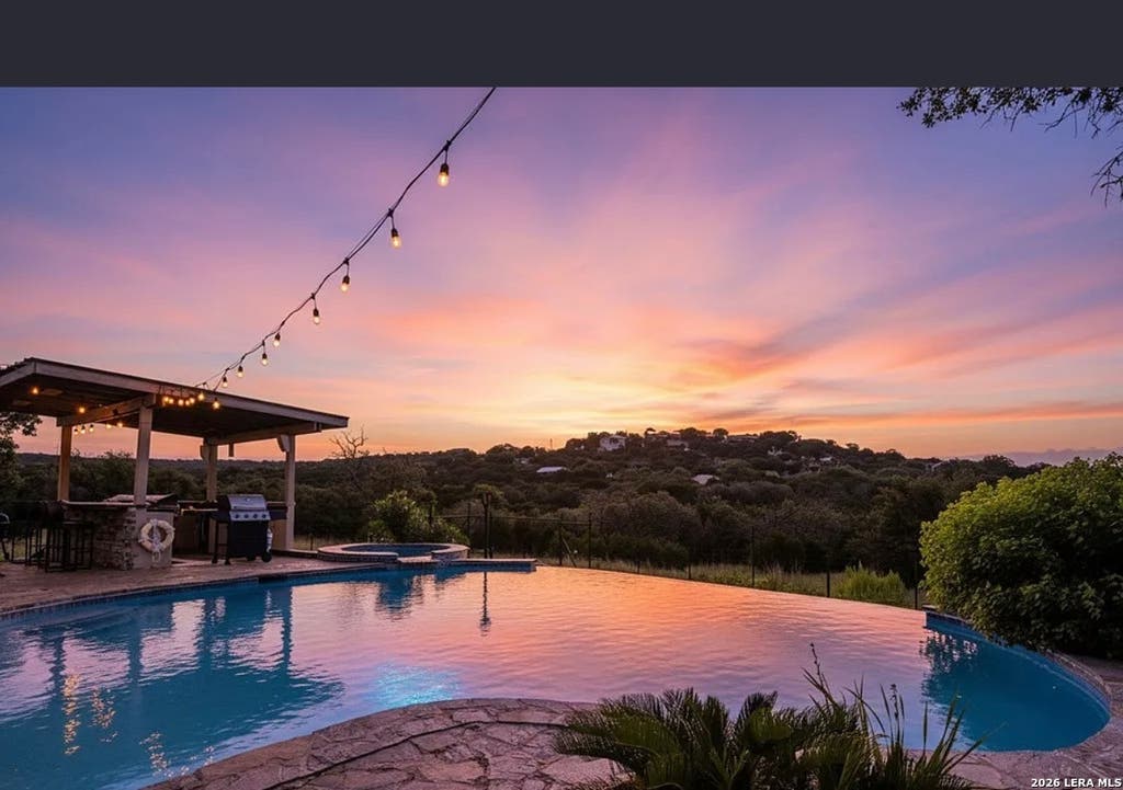 Photo of 193 DORIS DR, Kerrville, TX 78028 (MLS # 1961504)