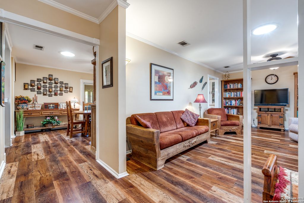 Photo of 9835 Greentree Dr, San Antonio, TX 78230 (MLS # 1934040)