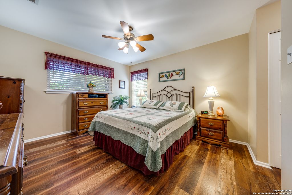 Photo of 9835 Greentree Dr, San Antonio, TX 78230 (MLS # 1934040)