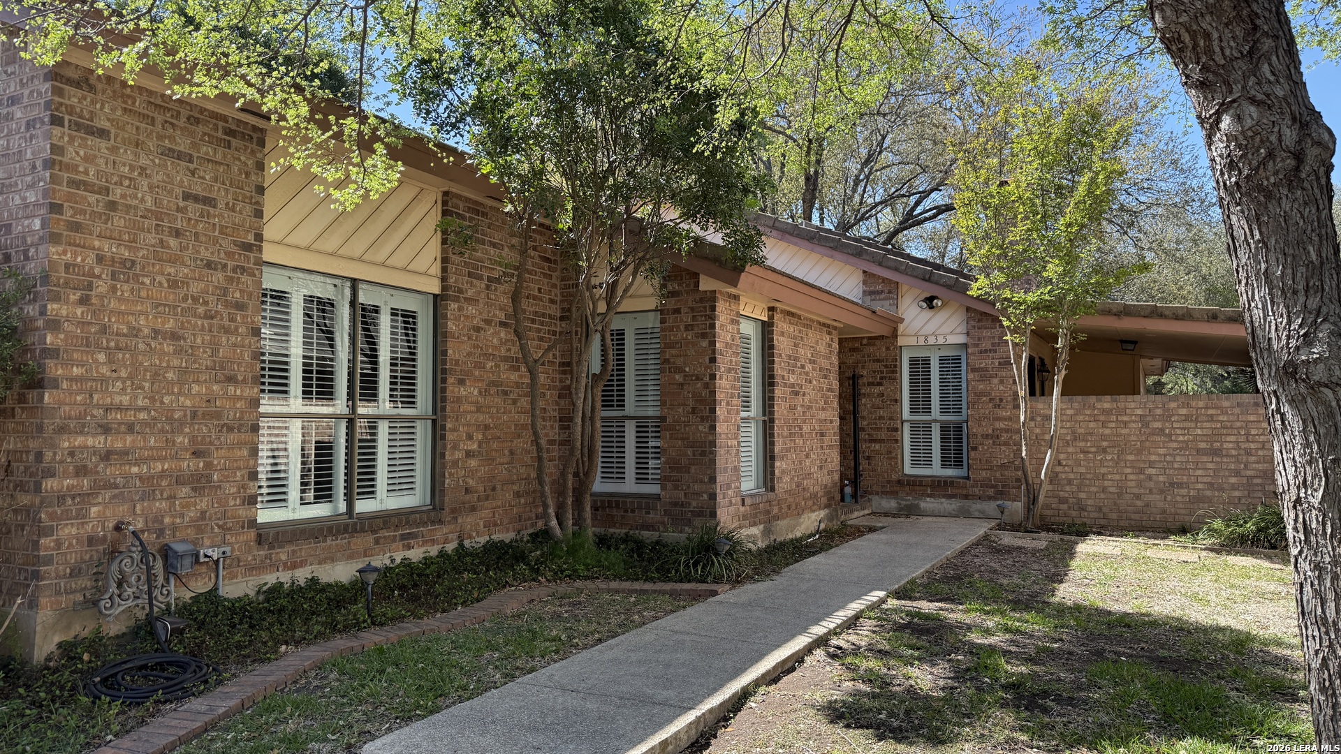 Search 1835 Shoal Run