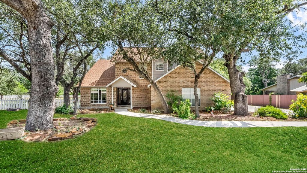 Photo of 1104 Cardinal, Pleasanton, TX 78064 (MLS # 1885212)