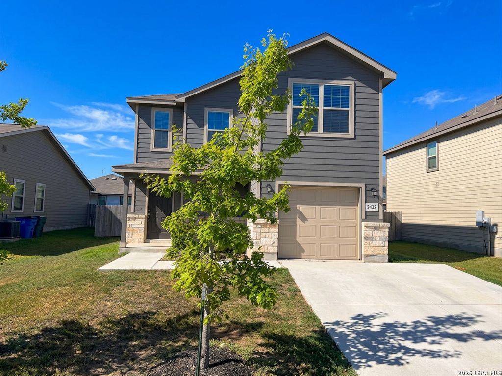 Photo of 2432 Ayers Dr, Seguin, TX 78155 (MLS # 1960706)