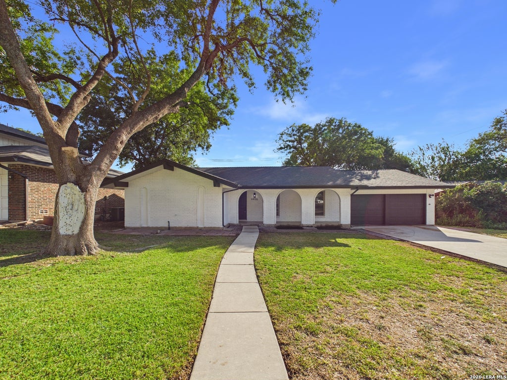 Photo of 6426 HANDSOME LAKE DR, Leon Valley, TX 78238 (MLS # 2018608)