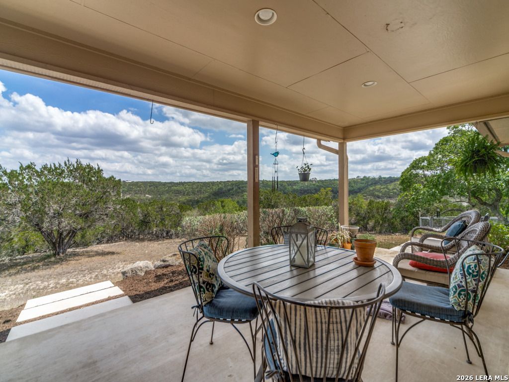 Photo of 101 MOUNTAIN TOP DR, Boerne, TX 78006 (MLS # 1959915)