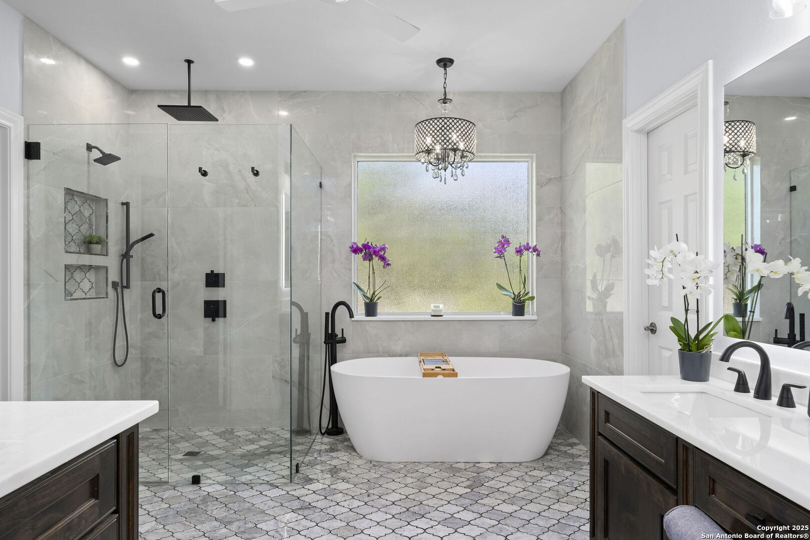 15902 Socorro Falls