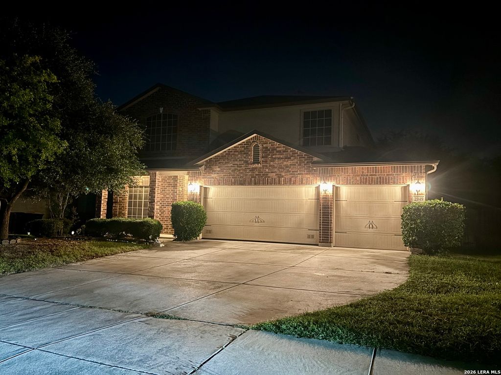 Photo of 2949 ASHWOOD RD, Schertz, TX 78108 (MLS # 1994544)