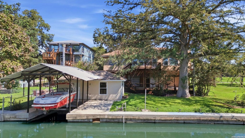 Photo of 124 LAKESIDE DR, Seguin, TX 78155 (MLS # 2023952)