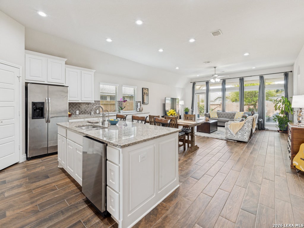 Photo of 2908 GLEN VW, Seguin, TX 78155 (MLS # 1973649)