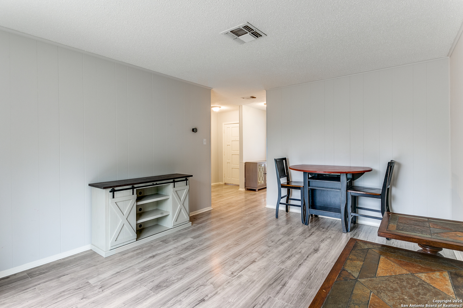 1024 Hickory Hill