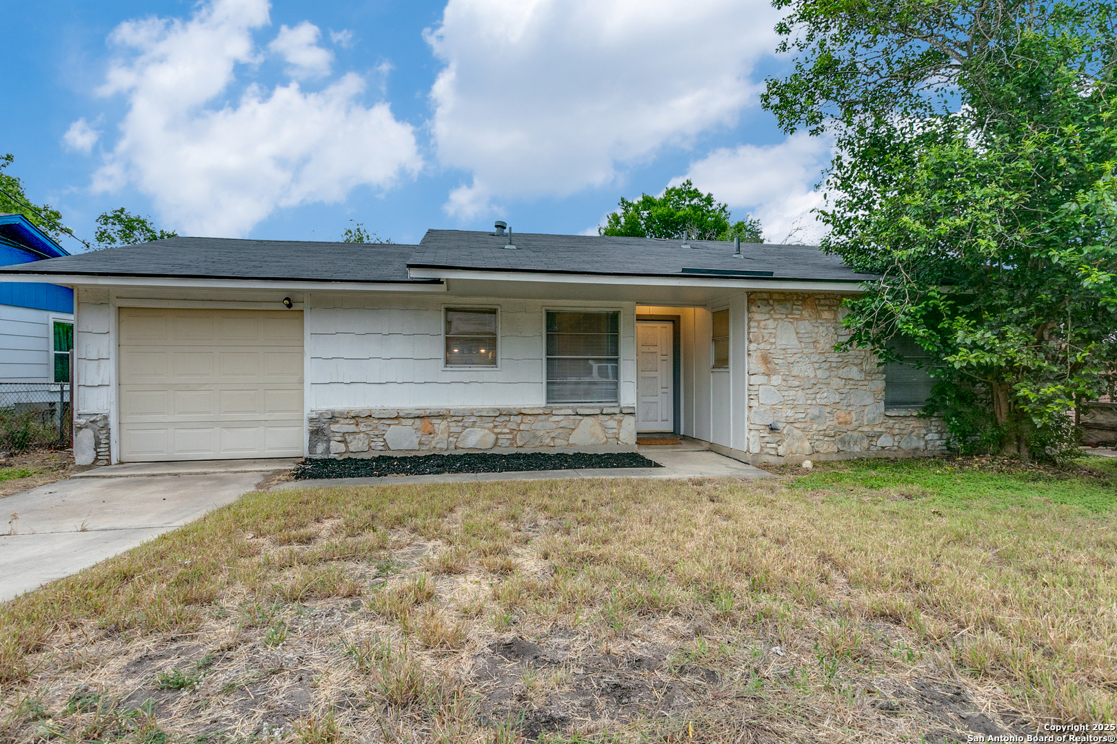 1024 Hickory Hill