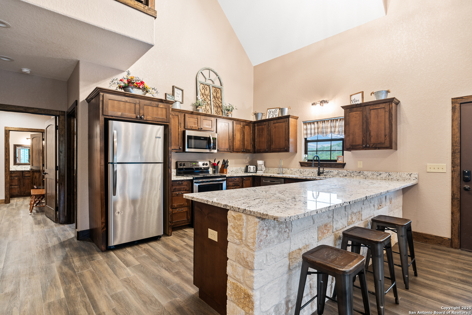 488 Canyon Oaks
