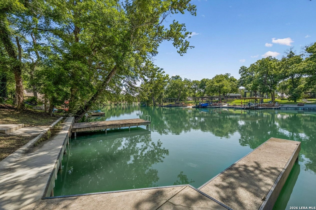628 CYPRESS RDG