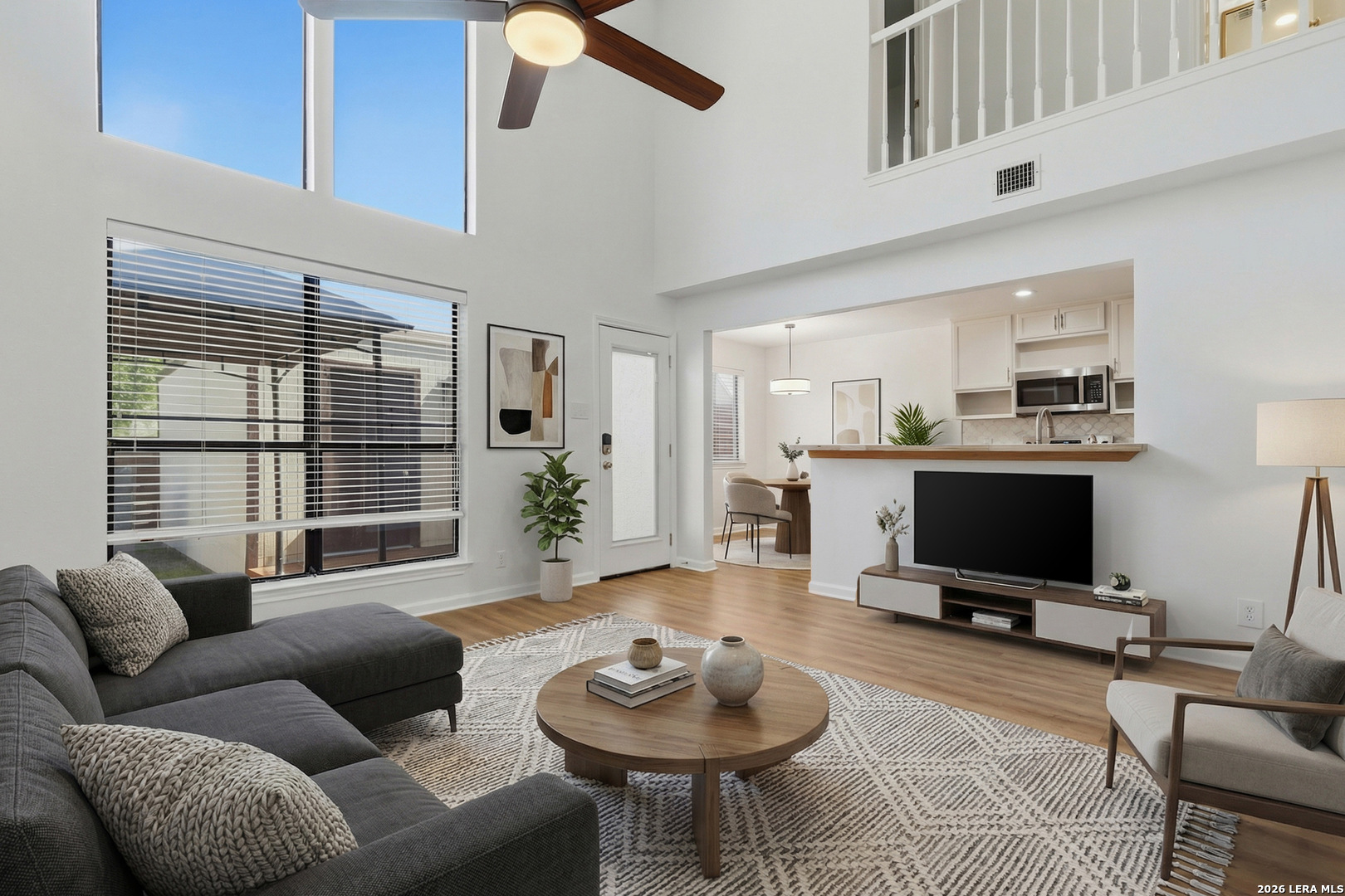 12008 Vista Nogal St